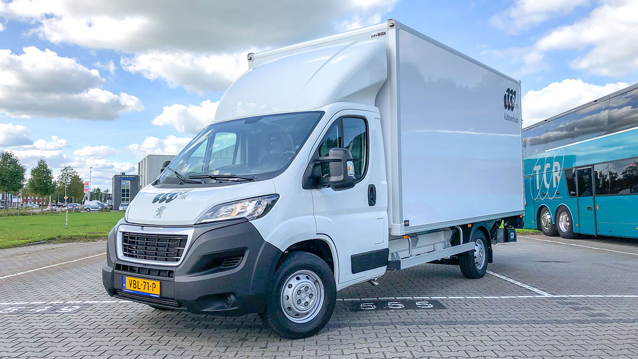 Nieuwe vrachtbus voor TCR Autoverhuur!