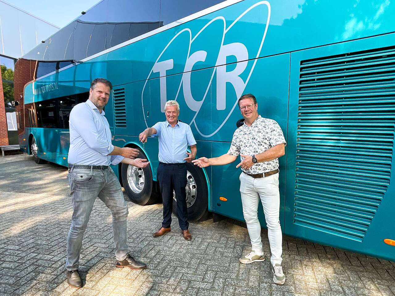 TCR Tours breidt uit met 90-persoons dubbeldekker